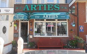 Arties Hotel Blackpool